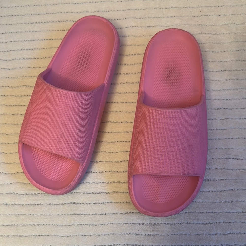 PINK Victoria's Secret Fuchsia Slide Sandals
